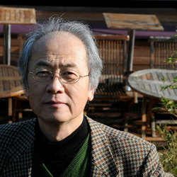 Akira Mizubayashi