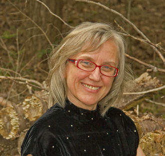 Julie E. Czerneda