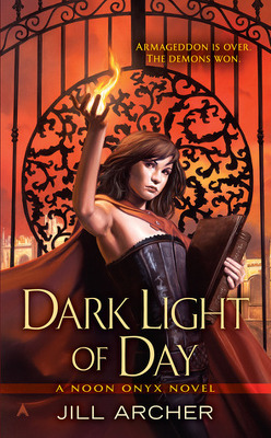 Couverture de Noon Onyx, Tome 1 : Dark Light of Day