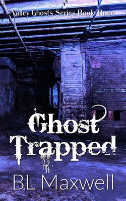 Couverture de Valley Ghosts, Tome 3 : Ghost Trapped