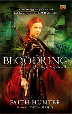 Couverture de The Rogue Mage Series, Tome 1 : Bloodring