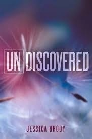 Couverture de Unremembered tome 0,5 : Undiscovered