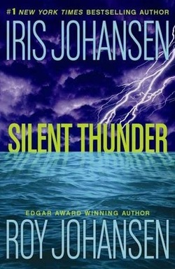Couverture de Hannah Bryson, Tome 1 : Silent Thunder