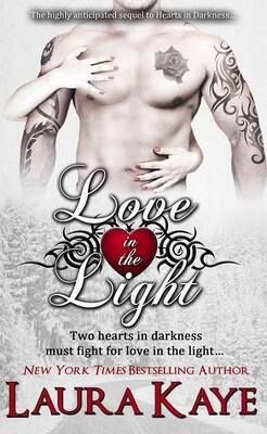 Couverture de Hearts in Darkness, Tome 2 : Love in the Light