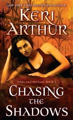 Couverture de Nikki & Michael, Tome 3 : Chasing Shadows